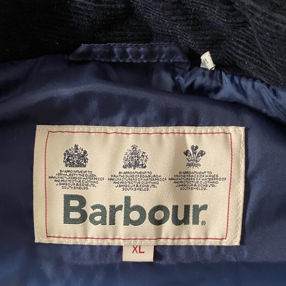 Barbour Men's Large Quilted Puffer Zip-Front Vest with Moleskin Patch Trim - Picture 8 of 10